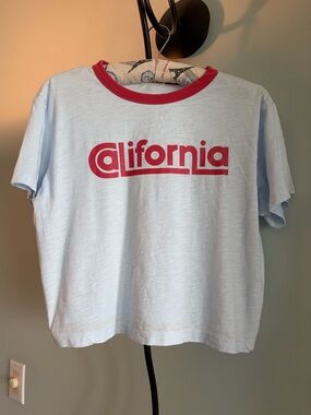 NWOT MARINE LAYER
GRAPHIC CROPPED RINGER TEE